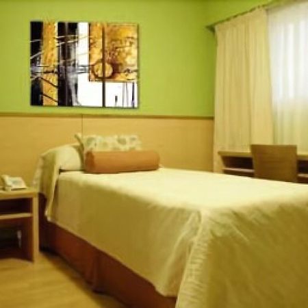 Hotel Presidente Peron Buenos Aires Kültér fotó