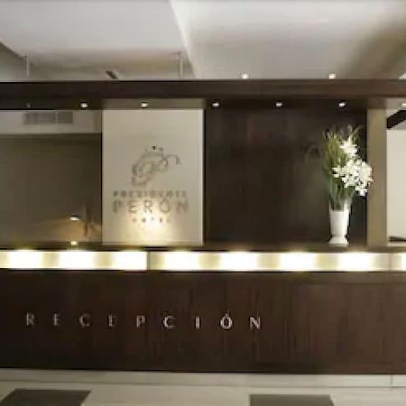 Hotel Presidente Peron Buenos Aires Kültér fotó