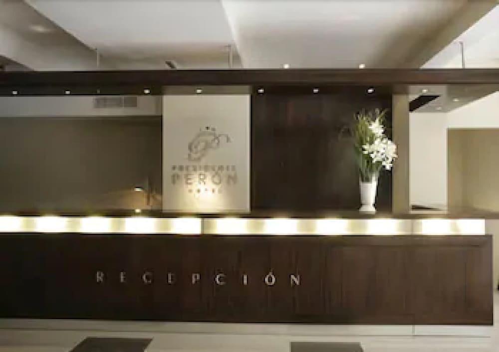 Hotel Presidente Peron Buenos Aires Kültér fotó